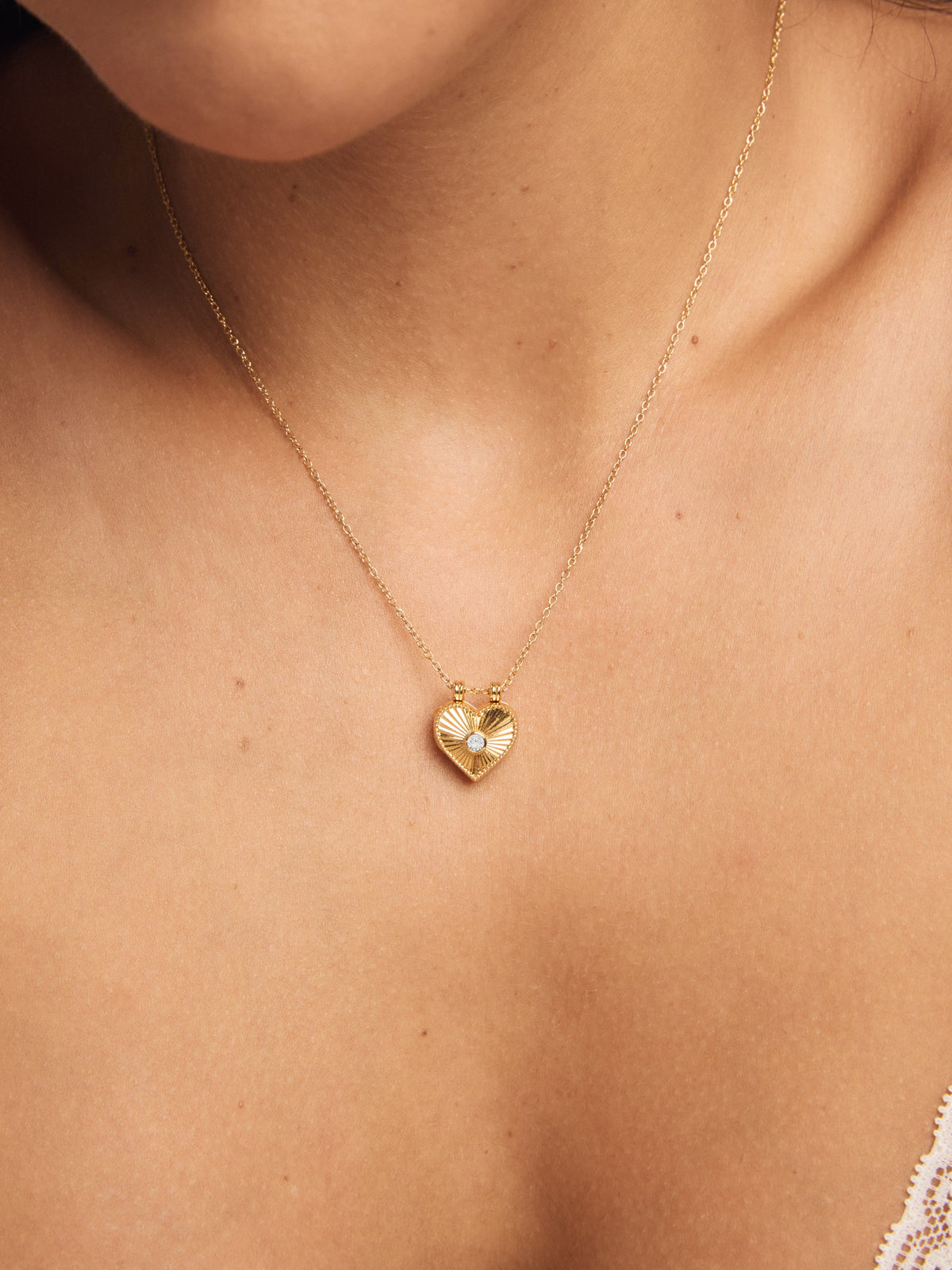 Vittoria Photo Locket Necklace
